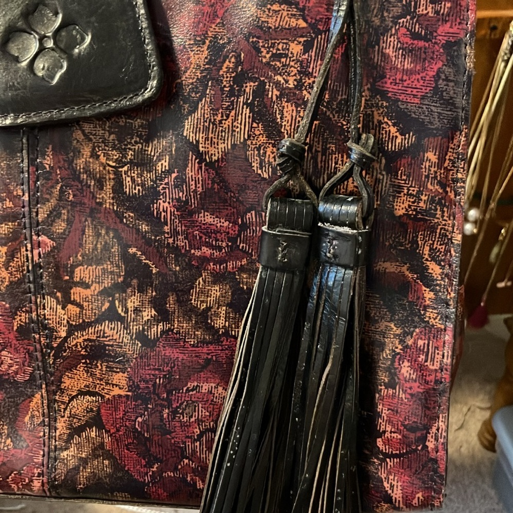 PATRICI NASH SHOULDER BAG. BLACK LEATHER WITH MARROON & LIGHT ORANGEISH FLOWERS - Picture 6 of 16